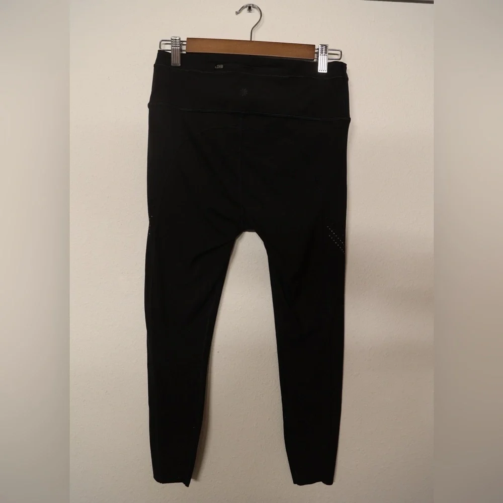 Athleta Accelerate LaserCut 7/8 Tight Black Size M High Rise Running Leggings